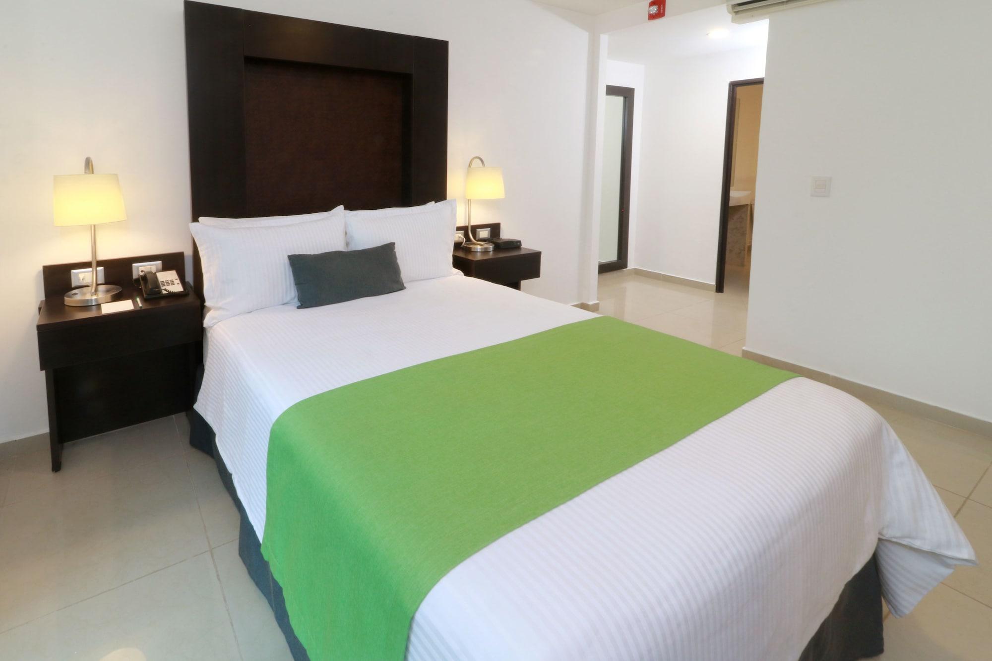 Wyndham Garden Guadalajara Acueducto Otel Zapopan Dış mekan fotoğraf