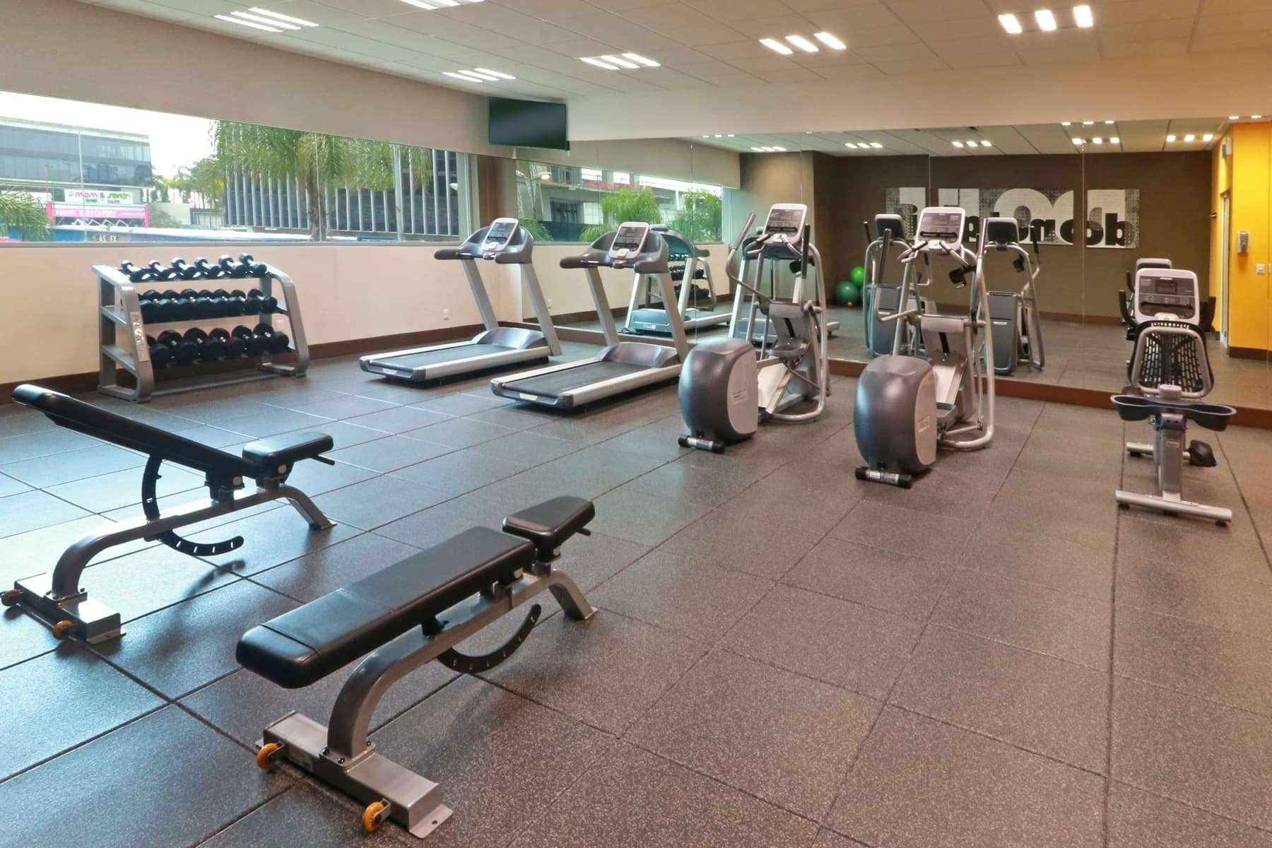 Wyndham Garden Guadalajara Acueducto Otel Zapopan Dış mekan fotoğraf