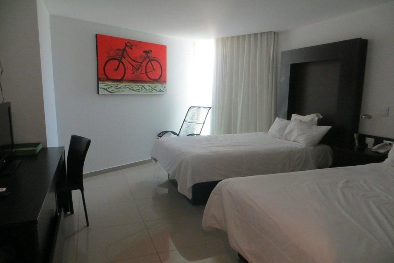 Wyndham Garden Guadalajara Acueducto Otel Zapopan Dış mekan fotoğraf