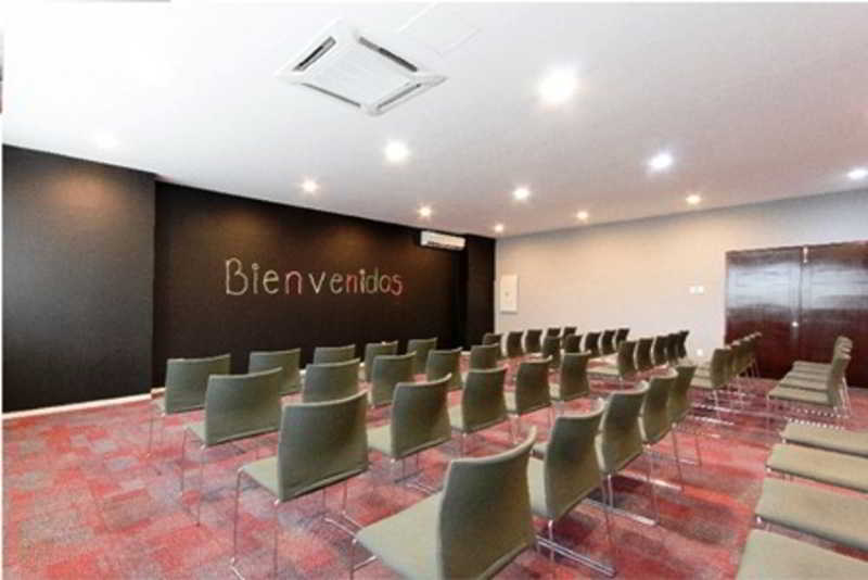 Wyndham Garden Guadalajara Acueducto Otel Zapopan Dış mekan fotoğraf